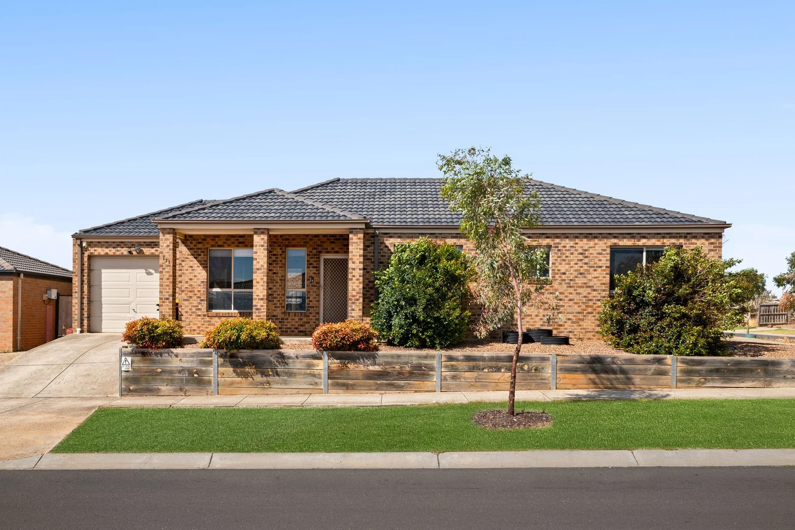 131 Dalray Crescent, Kurunjang VIC 3337