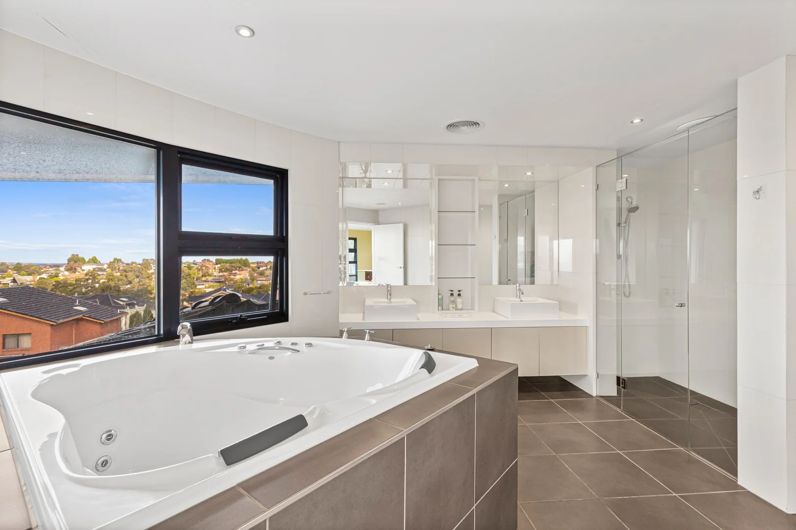 Additional image 9 of 8 Erskine Crescent, Wheelers Hill VIC 3150
