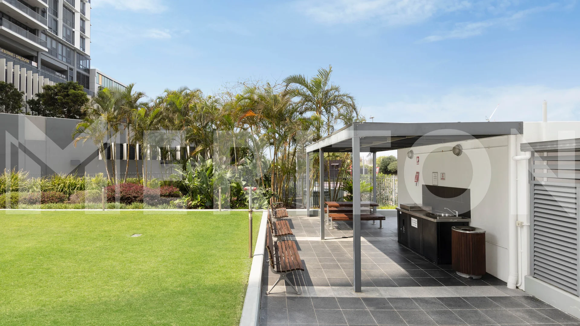 Additional image 13 of 402/4 COMO CRES, Southport QLD 4215