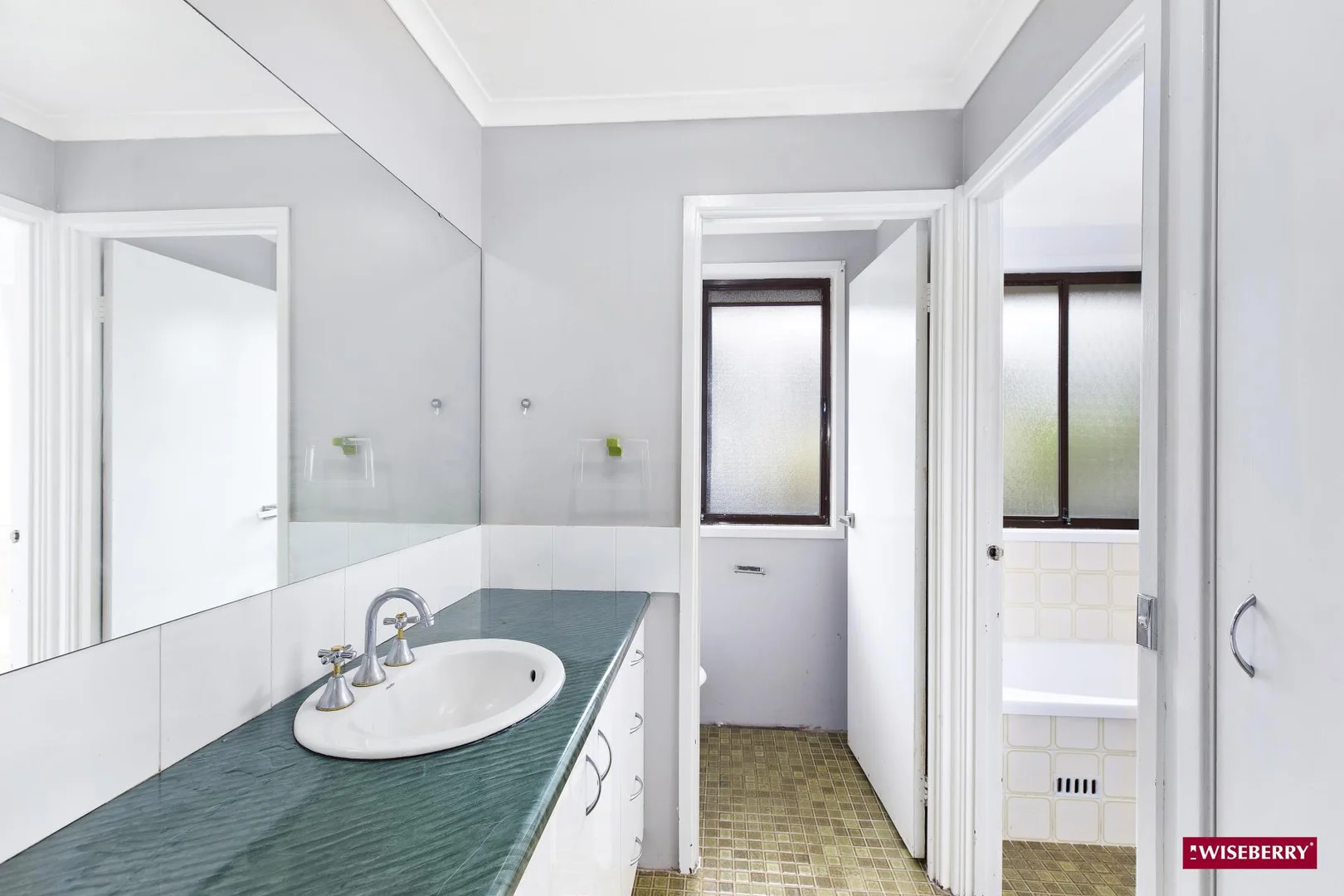 Additional image 3 of 61 HUME boulevard, Killarney Vale NSW 2261