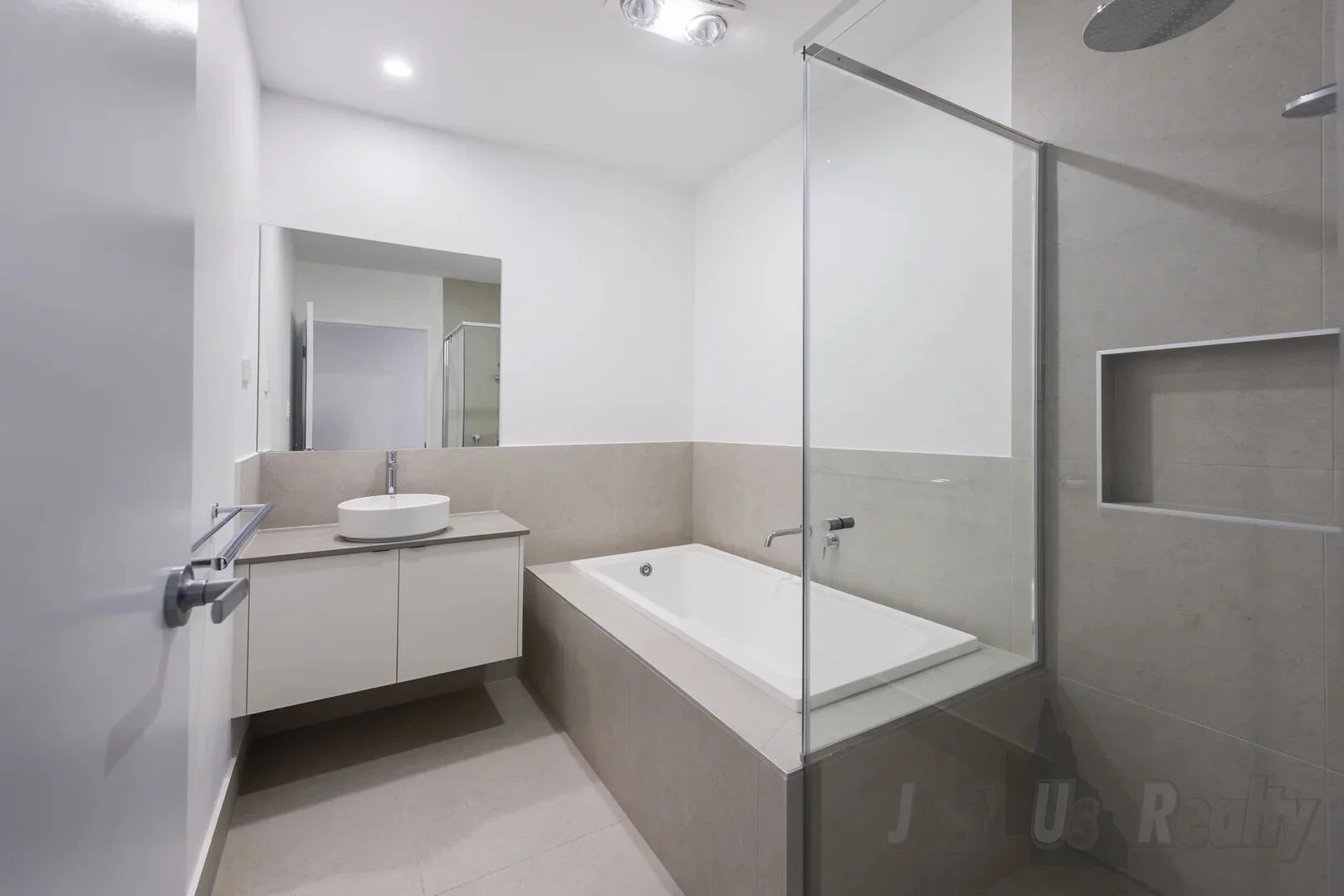 Additional image 6 of 2/5 Coral Cove Drive, Coral Cove QLD 4670