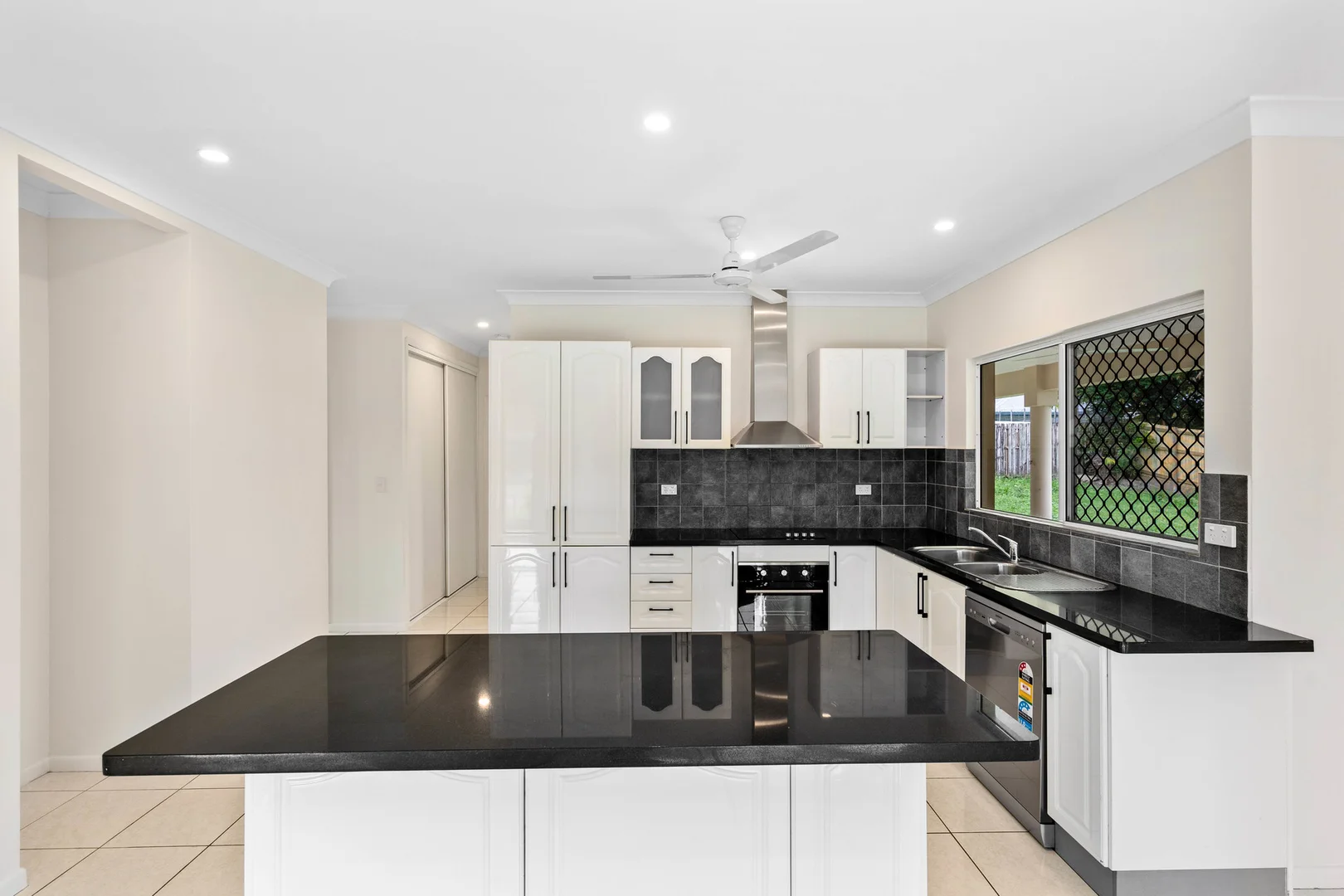 Additional image 3 of 8 Chystanthus Street, Trinity Park QLD 4879