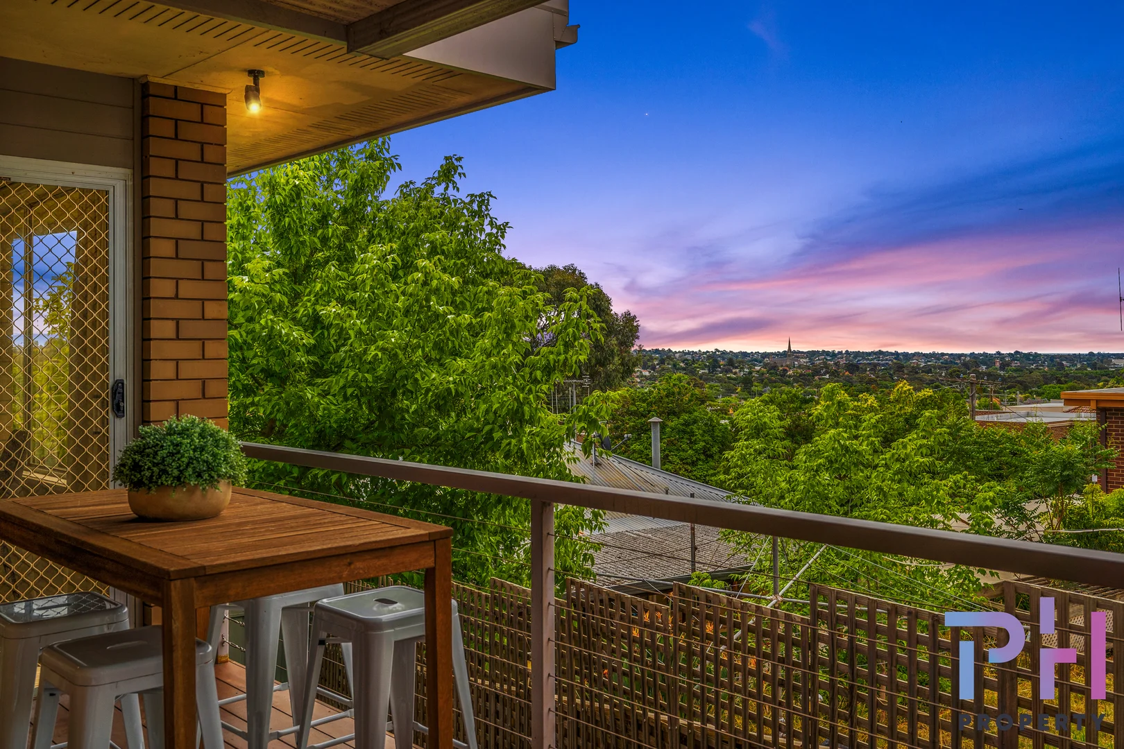 57 Race Street, Flora Hill VIC 3550