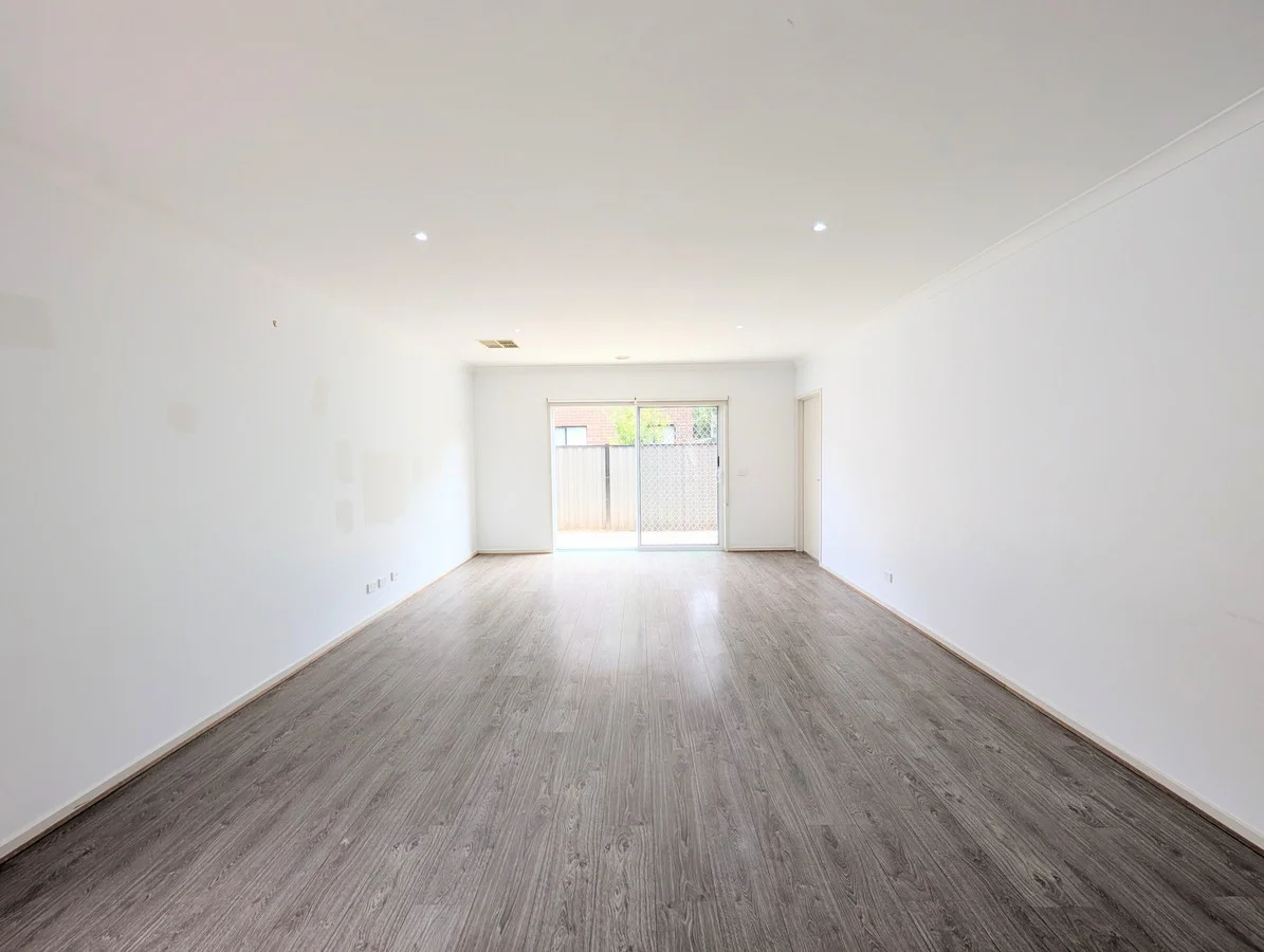Additional image 4 of 33 Peninsula Crescent, Craigieburn VIC 3064