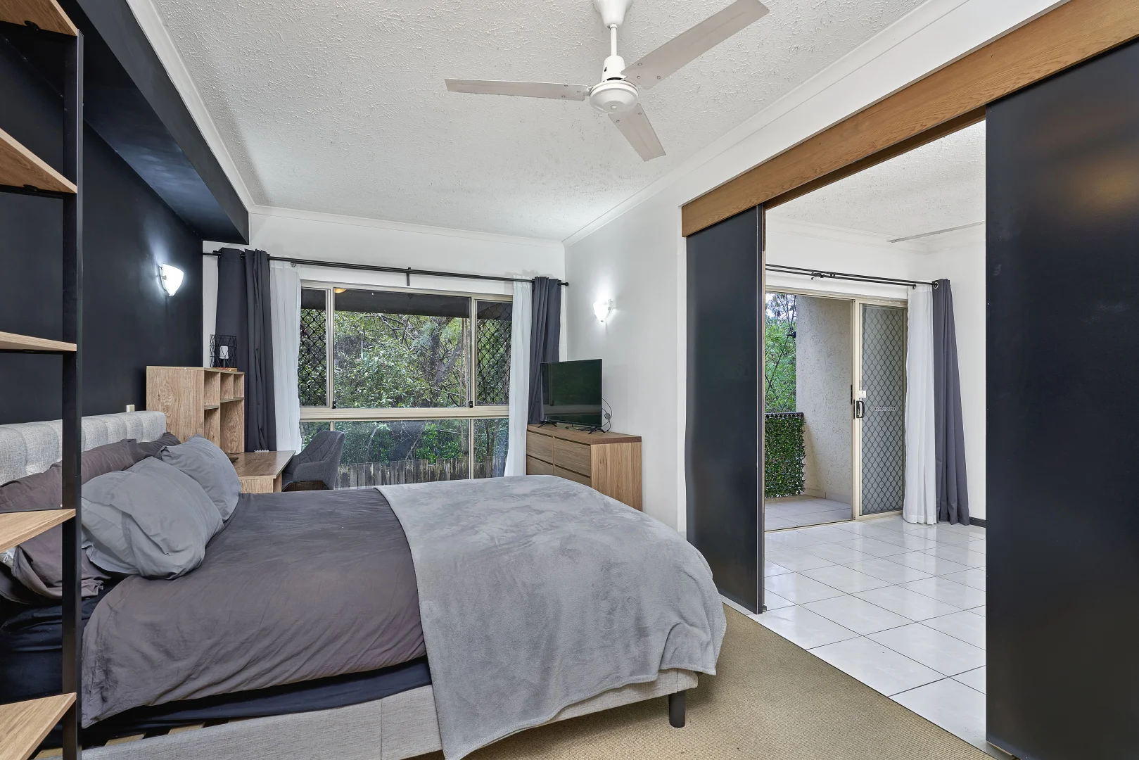 Additional image 7 of 1710/2-10 Greenslopes Street, Cairns North QLD 4870