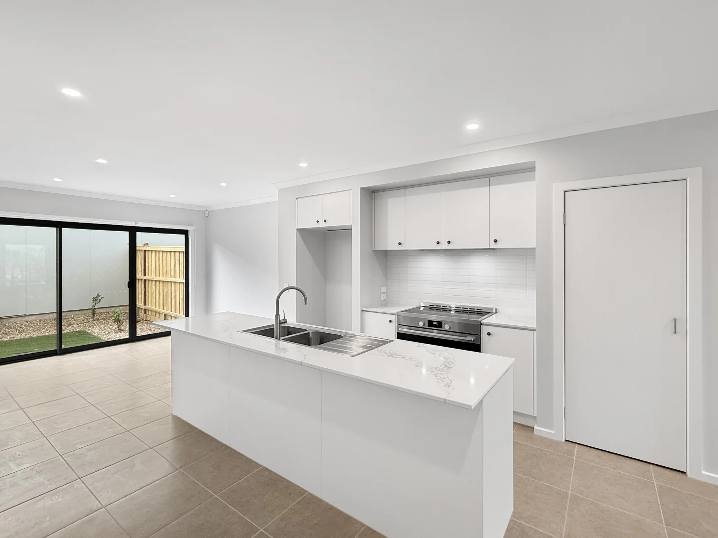 Additional image 3 of 33 Salters Street, Thornhill Park VIC 3335