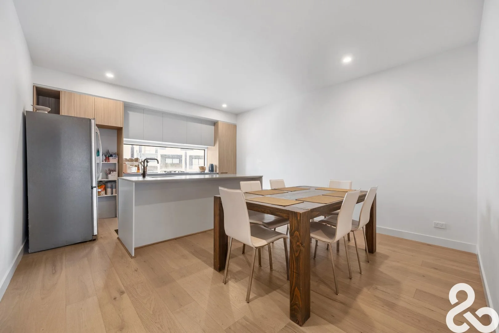 Additional image 3 of 33 Casalingo Boulevard, Mill Park VIC 3082