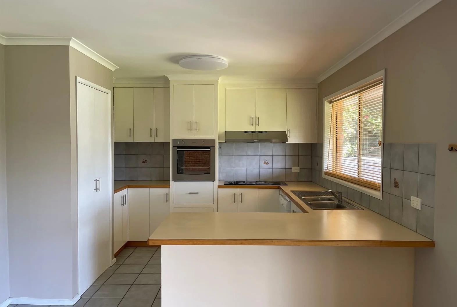 Additional image 2 of 1 Teal Court, West Wodonga VIC 3690