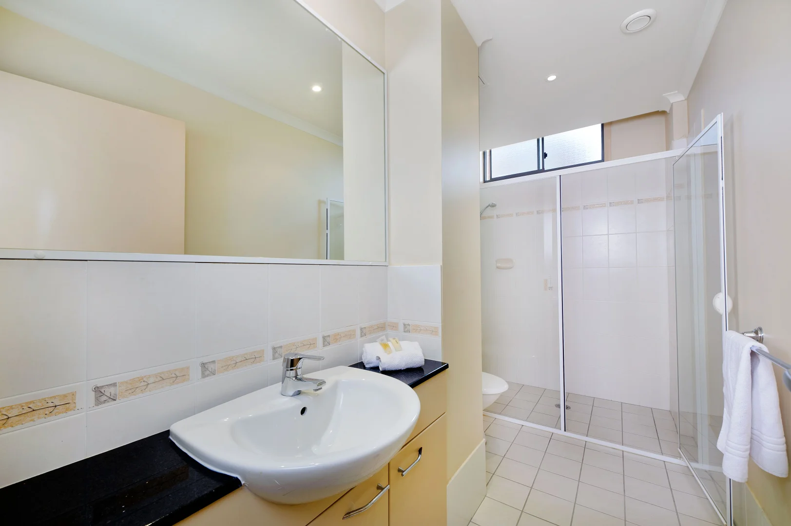 Additional image 10 of 204/2-4 Hollingworth Street, Port Macquarie NSW 2444
