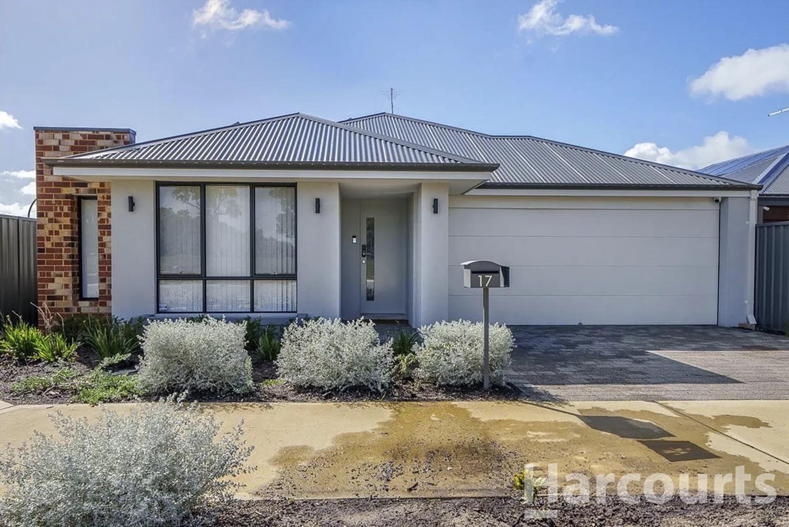 Room 4/17 Waardong Court, Halls Head WA 6210