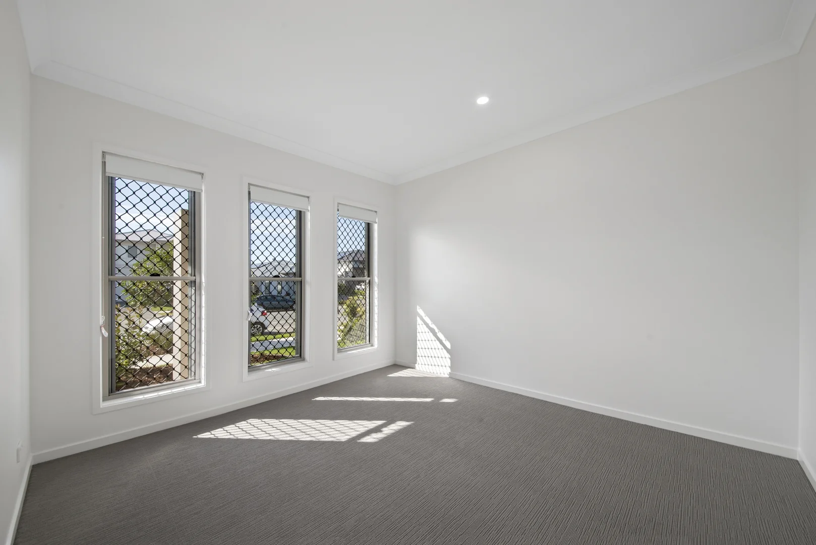 Additional image 5 of 93 Lakeview Prom, Newport QLD 4020