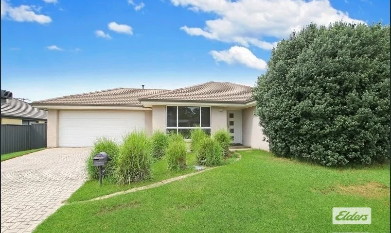 9 Myotis Street, Thurgoona NSW 2640