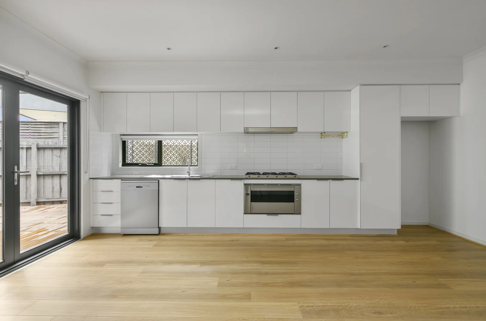 Additional image 8 of 2/11 Poplar Crescent, Bellfield VIC 3081