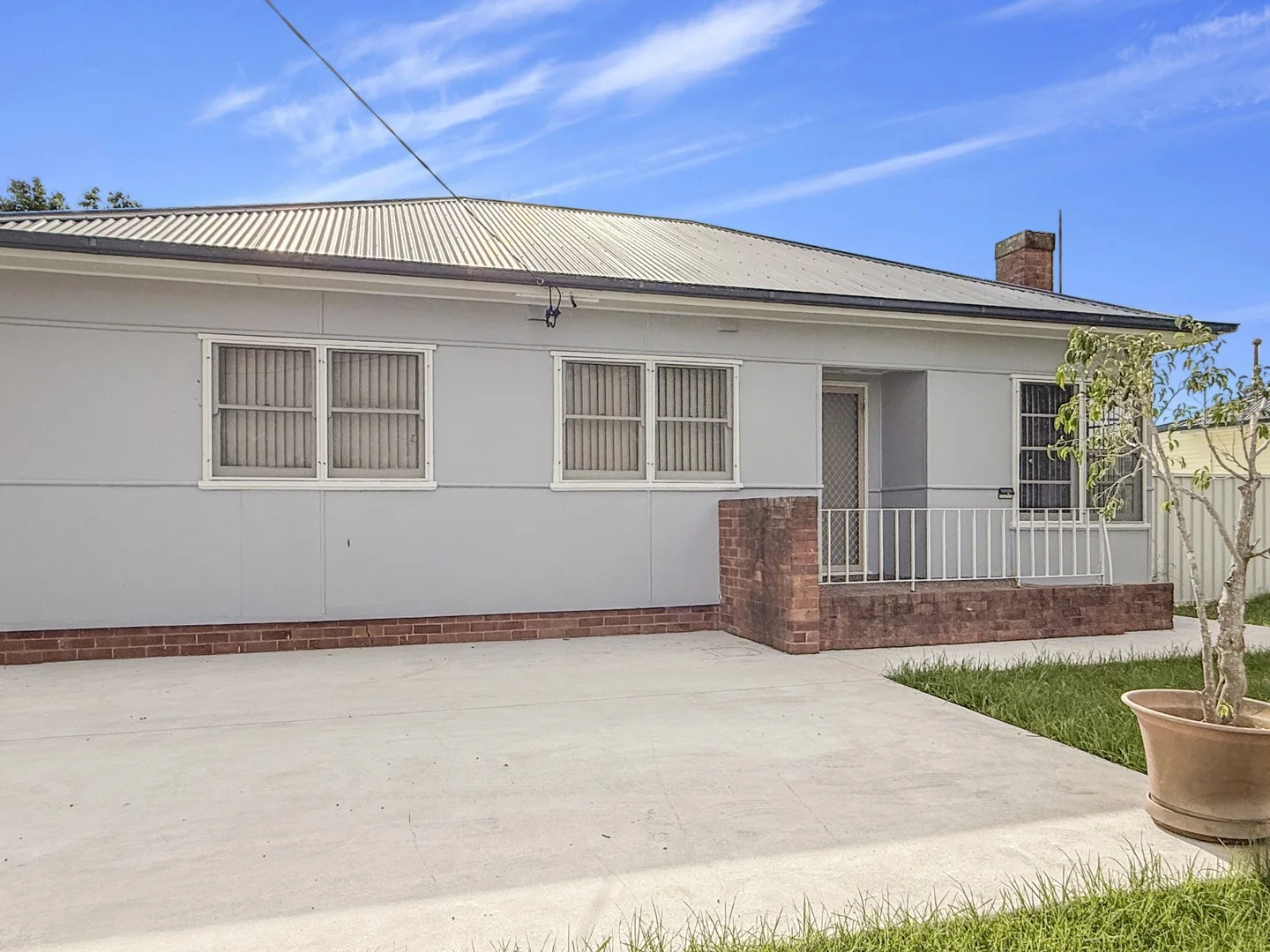 43 Albert Street, Unanderra NSW 2526