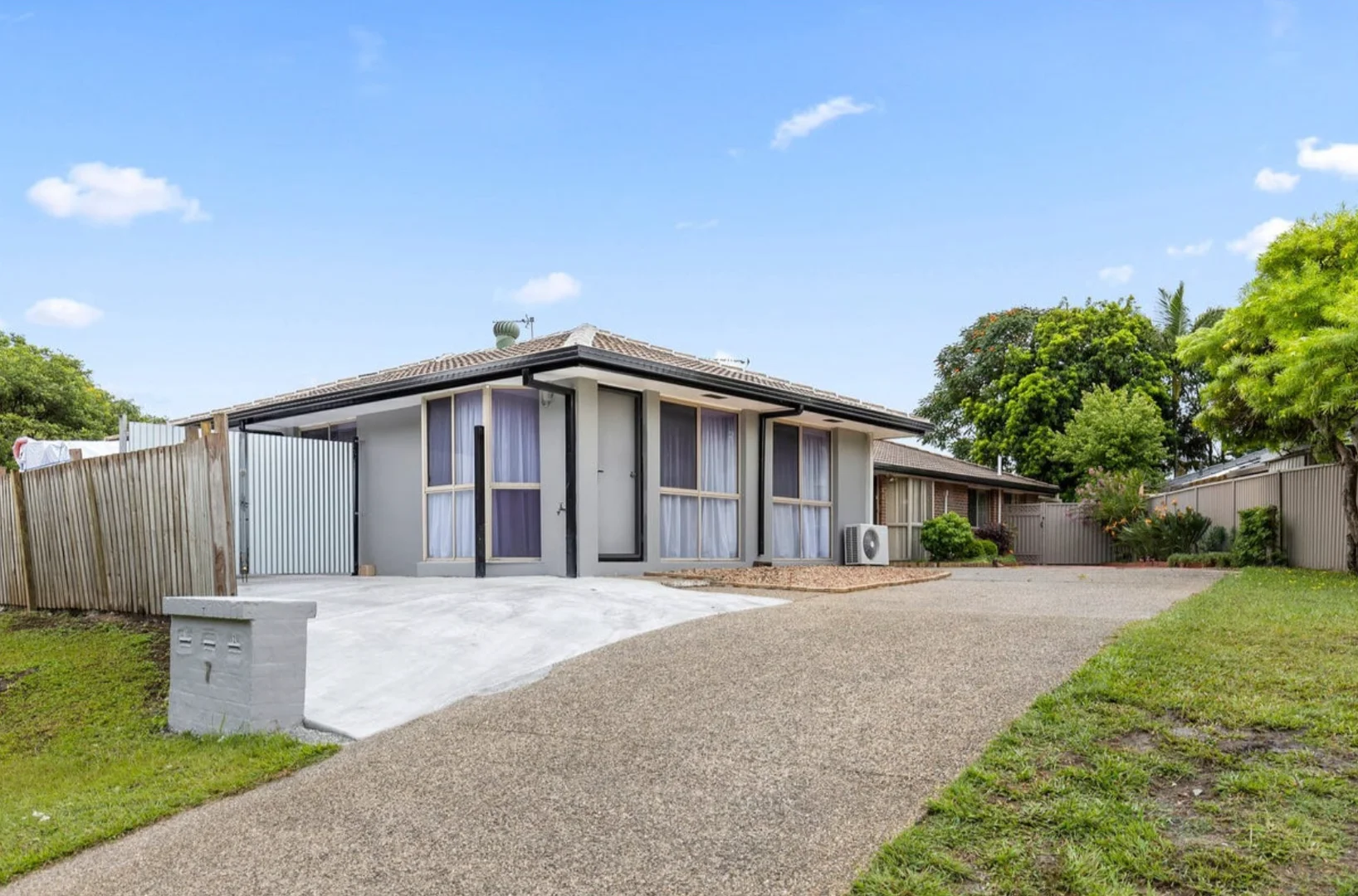 1/7 Napper Road, Arundel QLD 4214