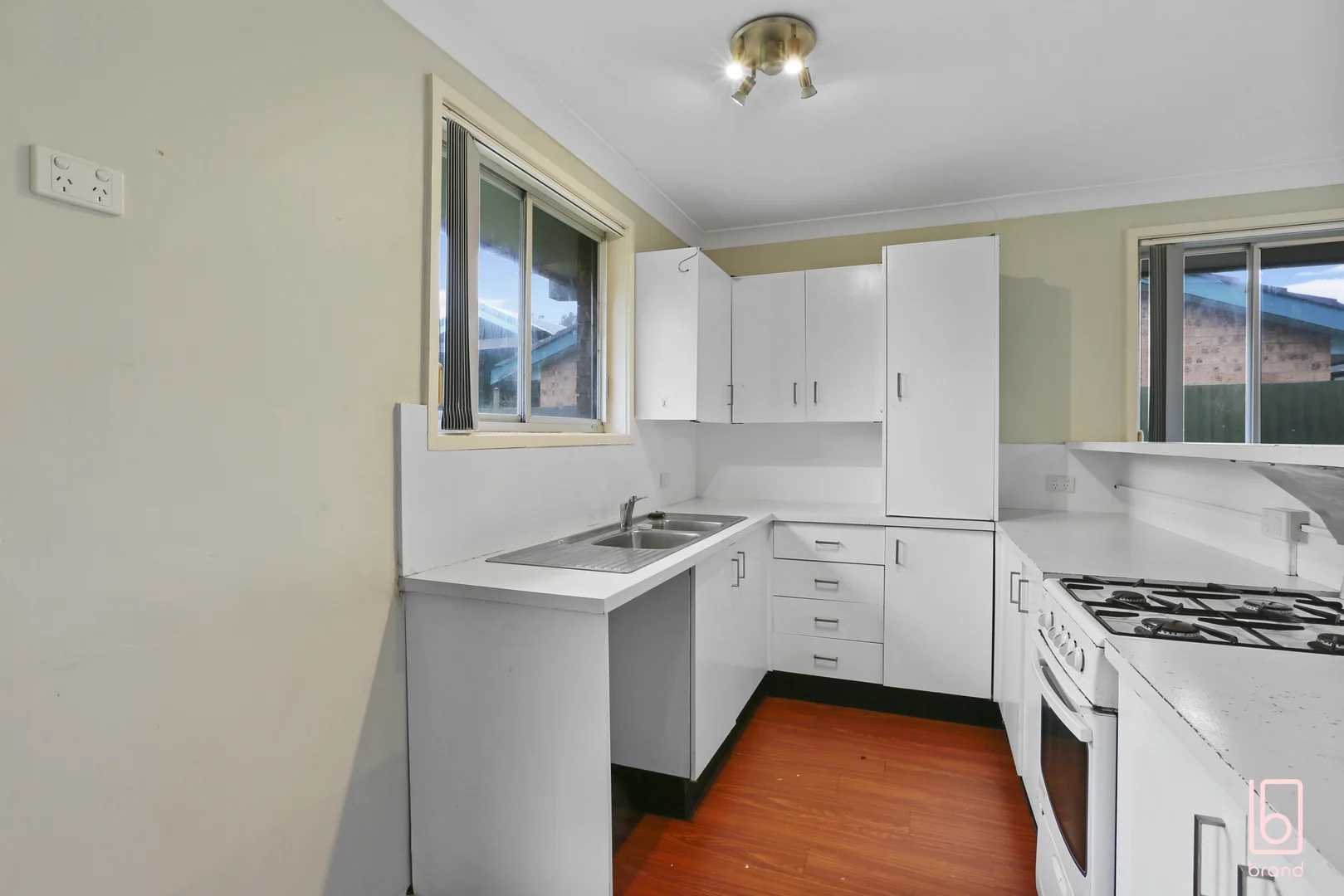 Additional image 3 of 9 Hillcrest Avenue, Tacoma NSW 2259