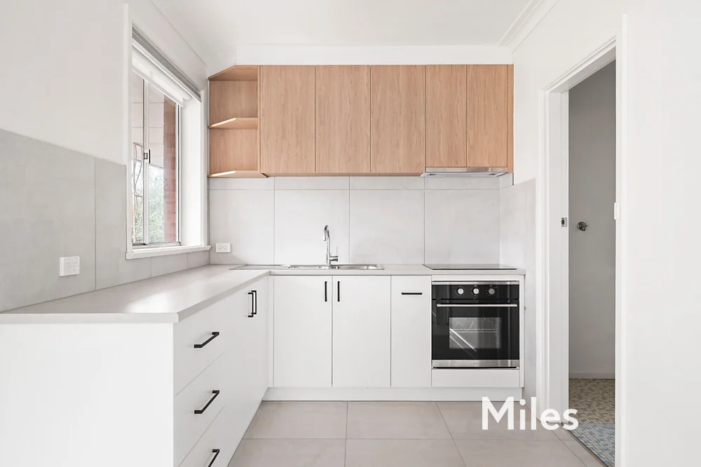 Additional image 3 of 4/30 Myrtle Street, Ivanhoe VIC 3079