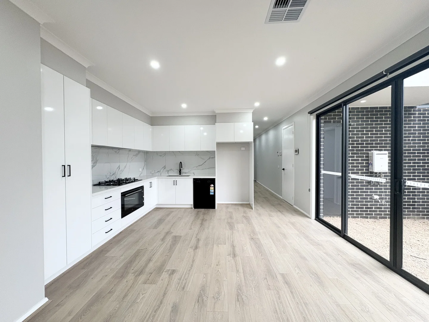 Additional image 2 of 1/47 Rennie Street, Lara VIC 3212