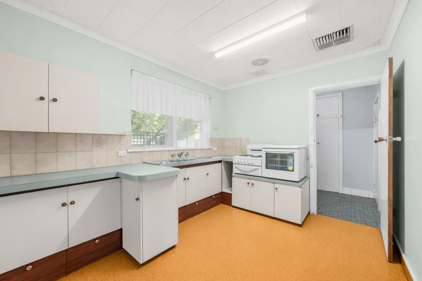 Additional image 14 of 13 Highview Terrace, Wilson WA 6107