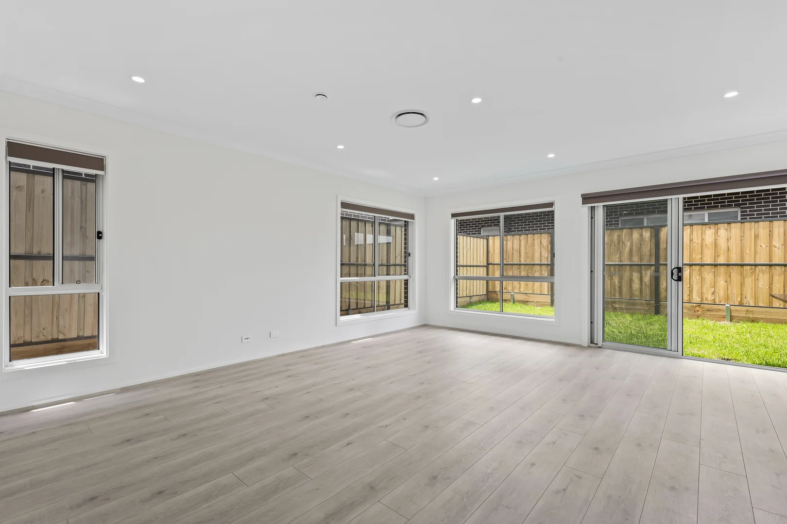 19 Putland Place, Vineyard NSW 2765 photo 2