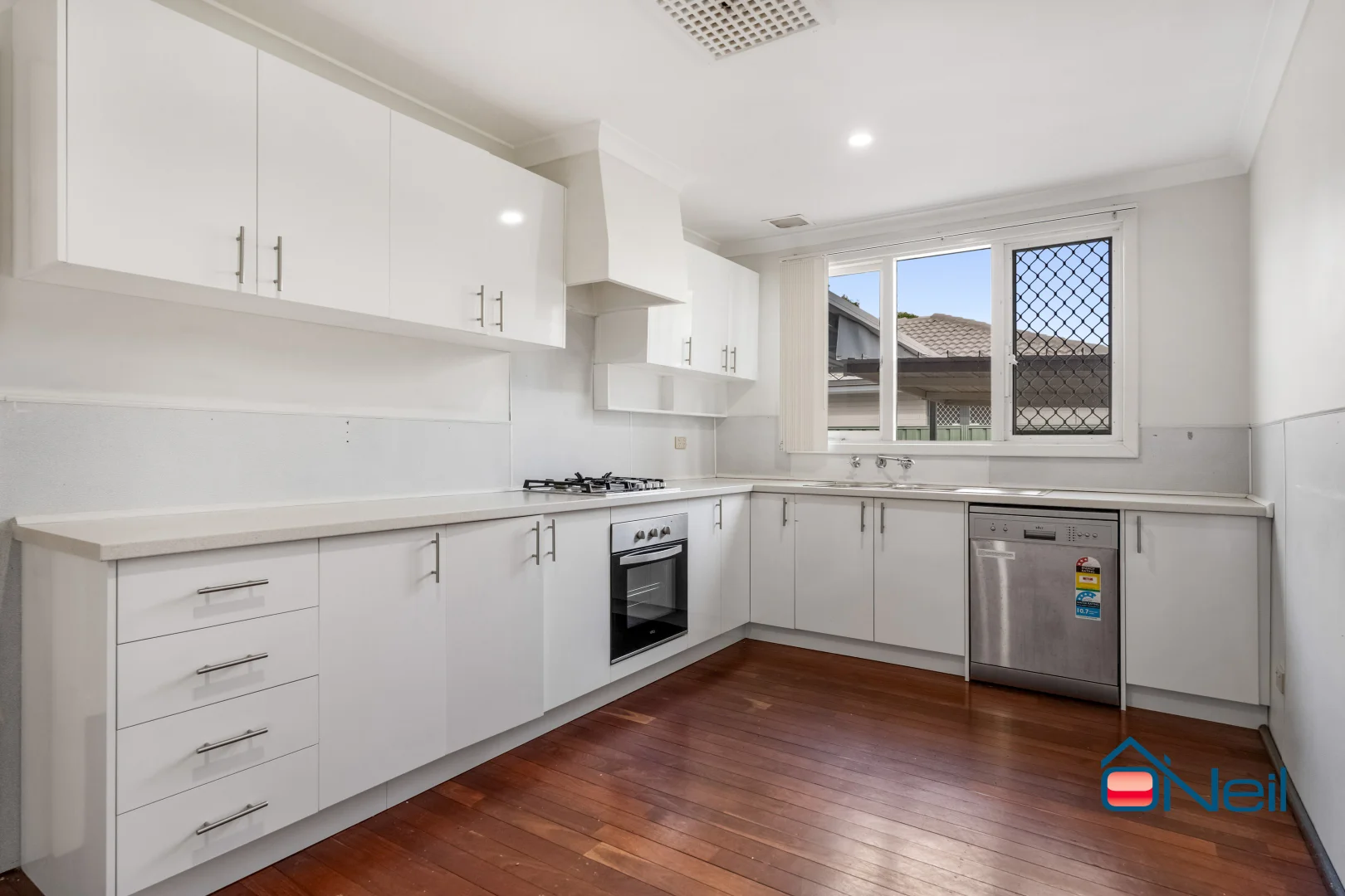 Additional image 3 of 37 Willowmead Way, Kelmscott WA 6111