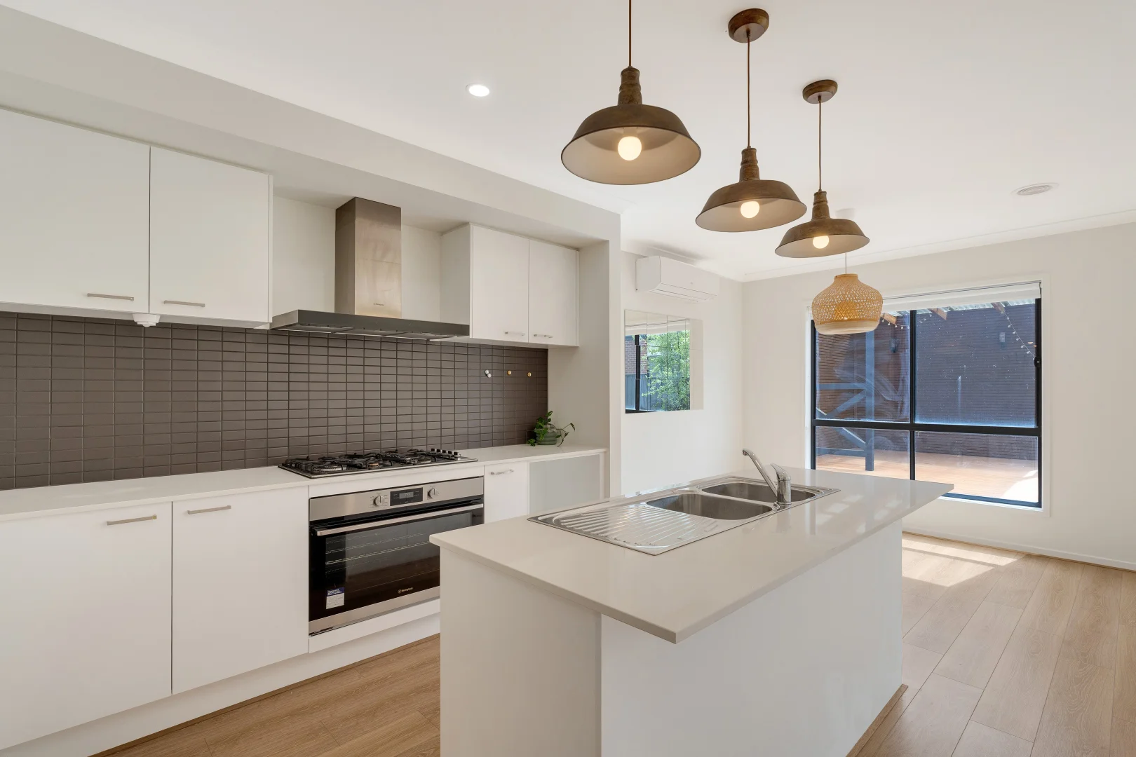 Additional image 3 of 15 Baffin Road, Craigieburn VIC 3064