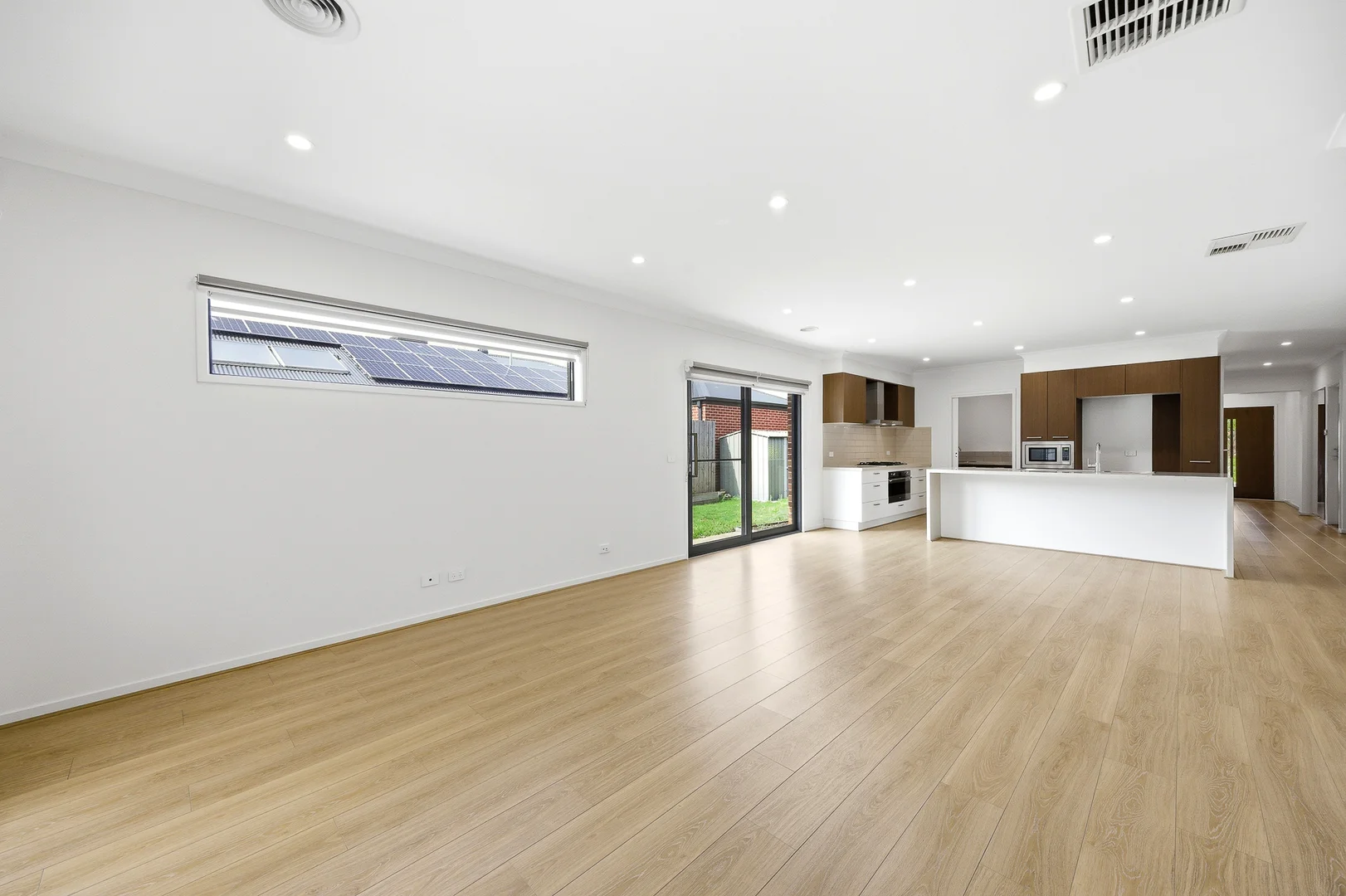 Additional image 4 of 9 Shawshank Avenue, Clyde VIC 3978