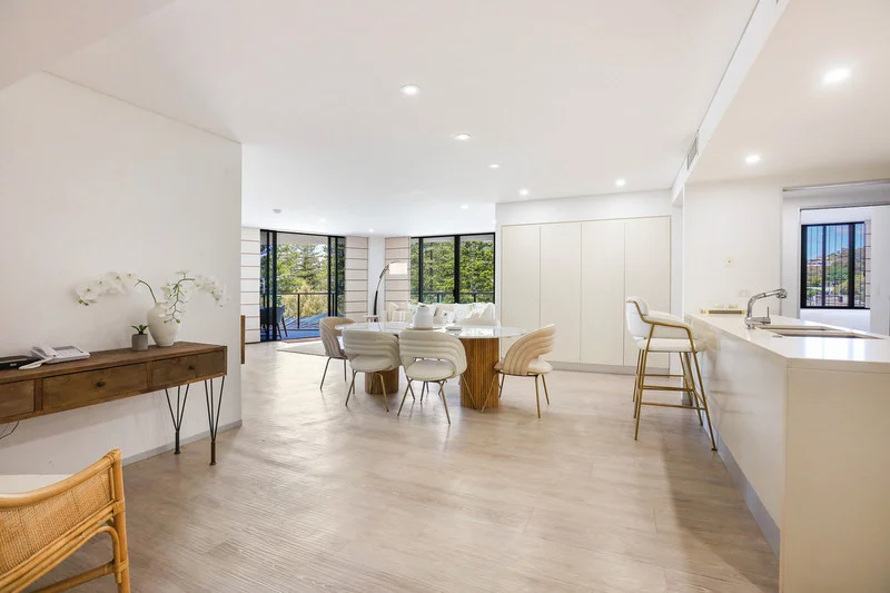 Additional image 3 of 1032/2-14 The Esplanade, Burleigh Heads QLD 4220