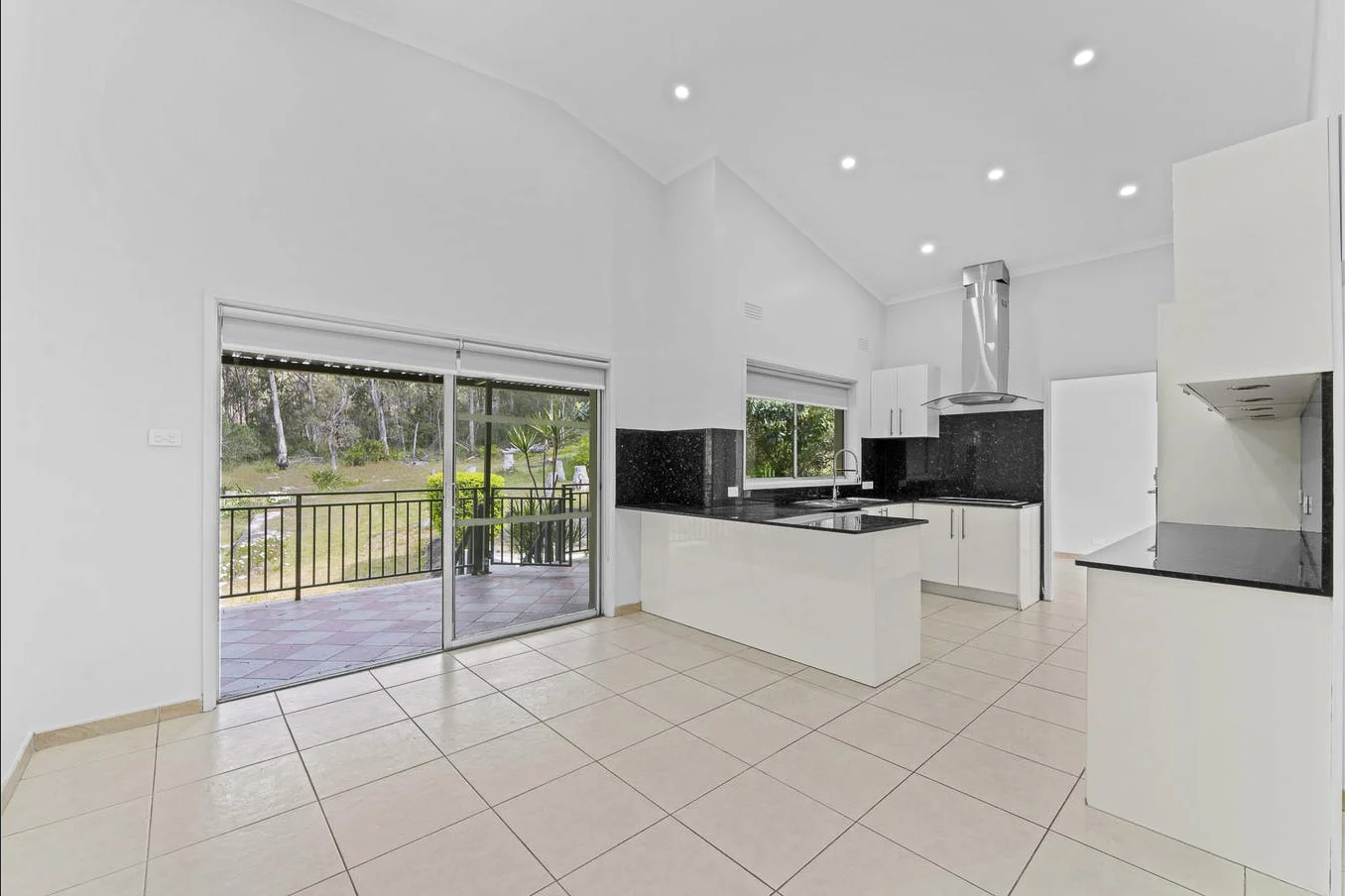Additional image 3 of 25 Amberdale Avenue, Picnic Point NSW 2213