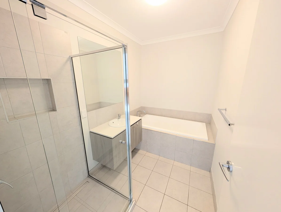 Additional image 9 of 33 Peninsula Crescent, Craigieburn VIC 3064