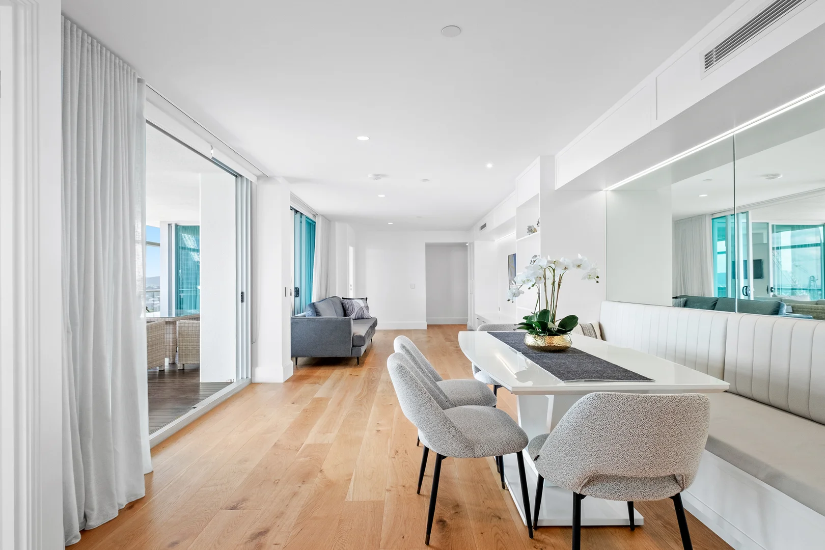 3202/151 George Street, Brisbane City QLD 4000 photo 2