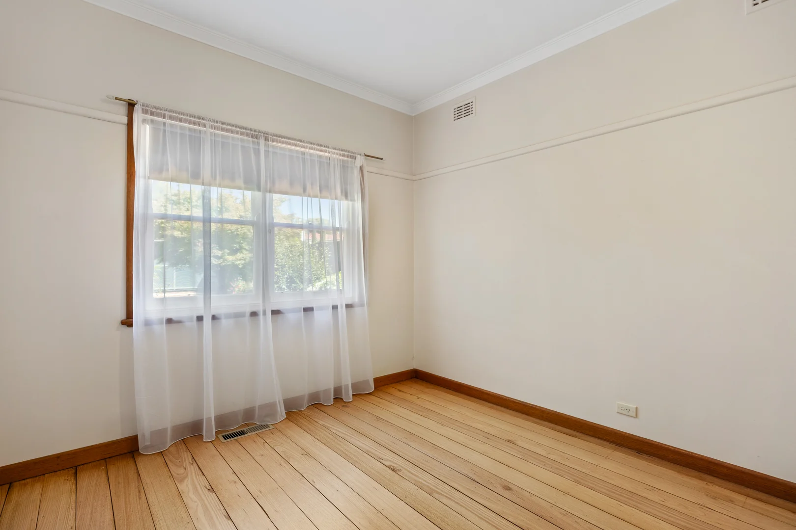 Additional image 7 of 7 Semmens Street, Long Gully VIC 3550