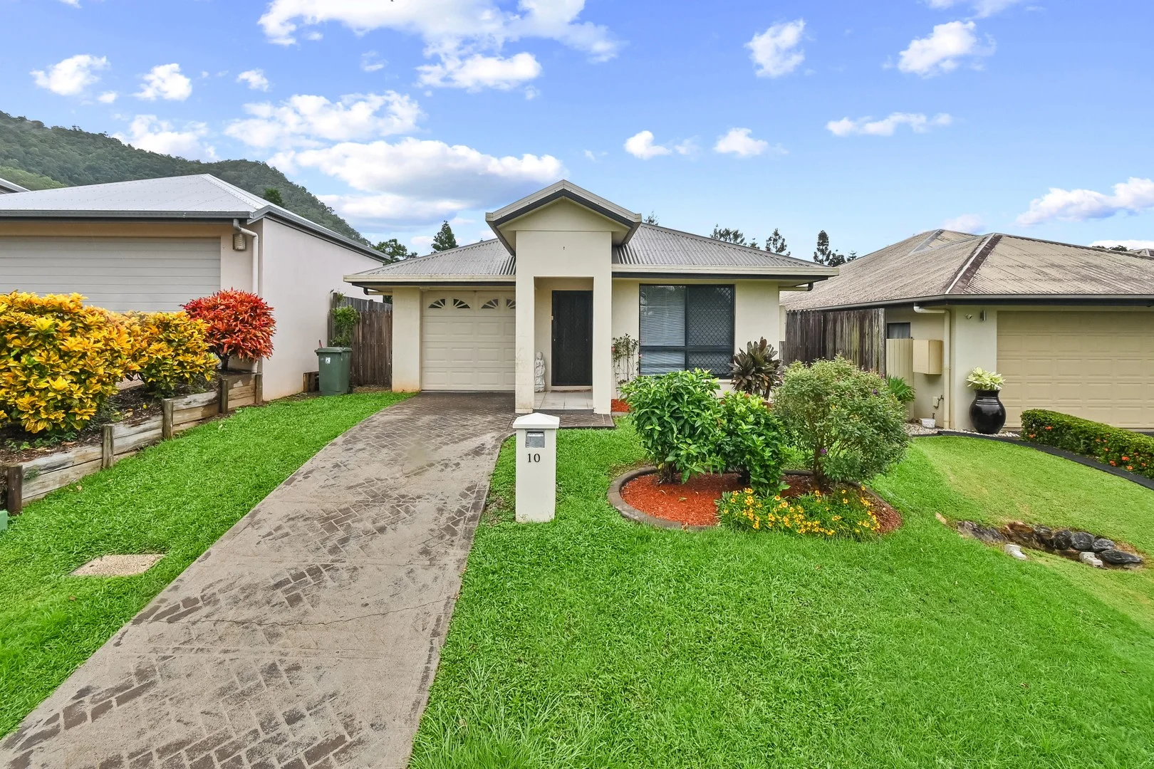 10 WOODROSE DRIVE, Mount Sheridan QLD 4868
