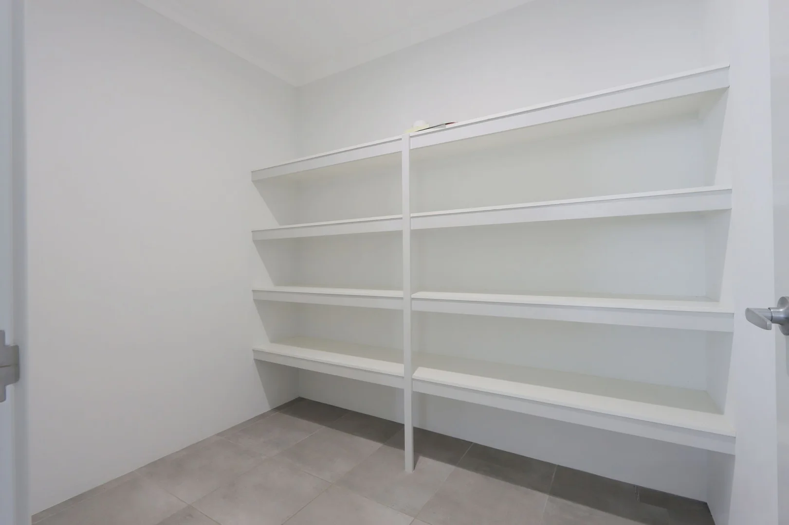 55 Persimmon Crescent, Karnup WA 6176 photo 3