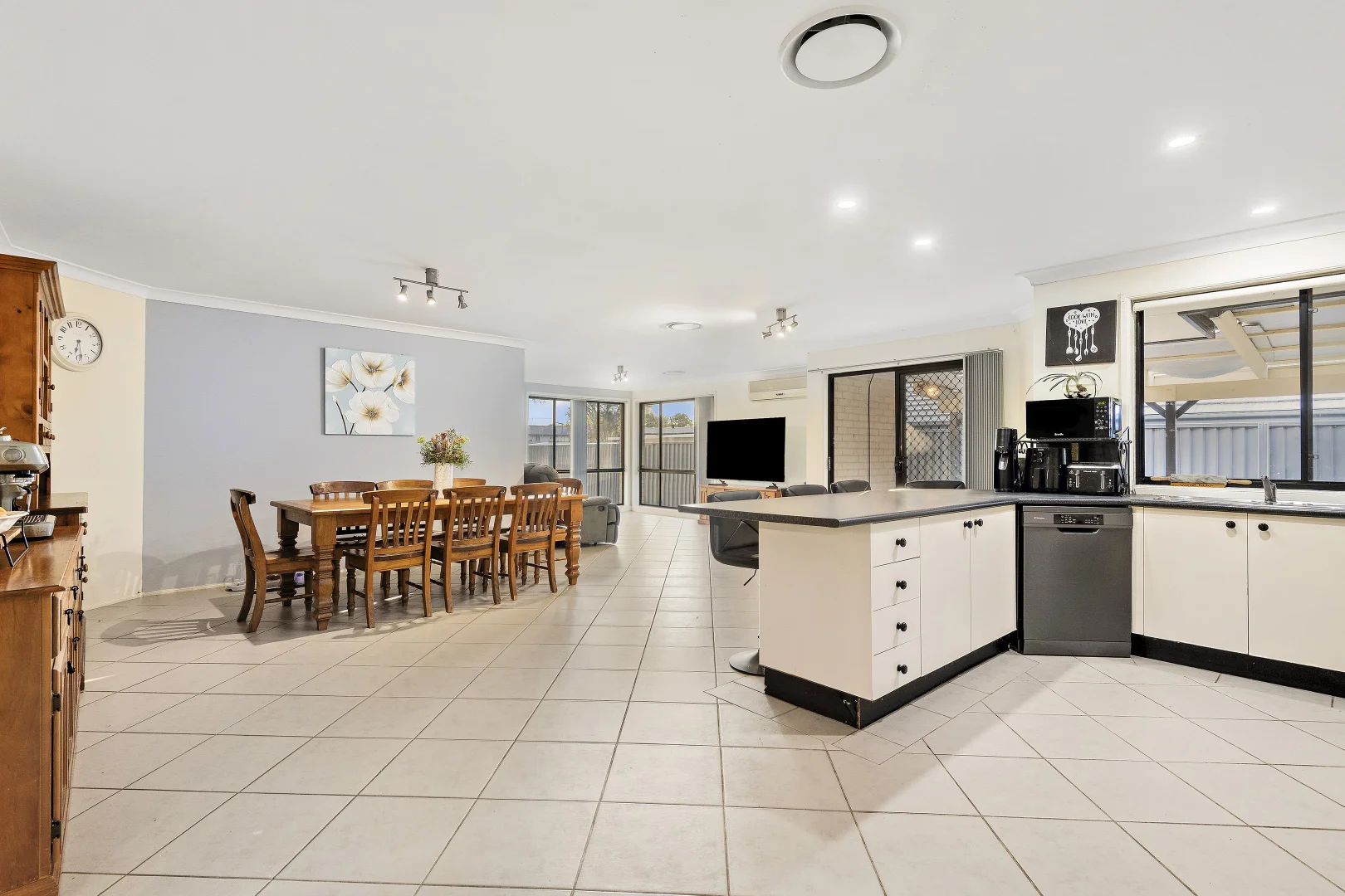 Additional image 4 of 19 Hunter Street, Ellalong NSW 2325