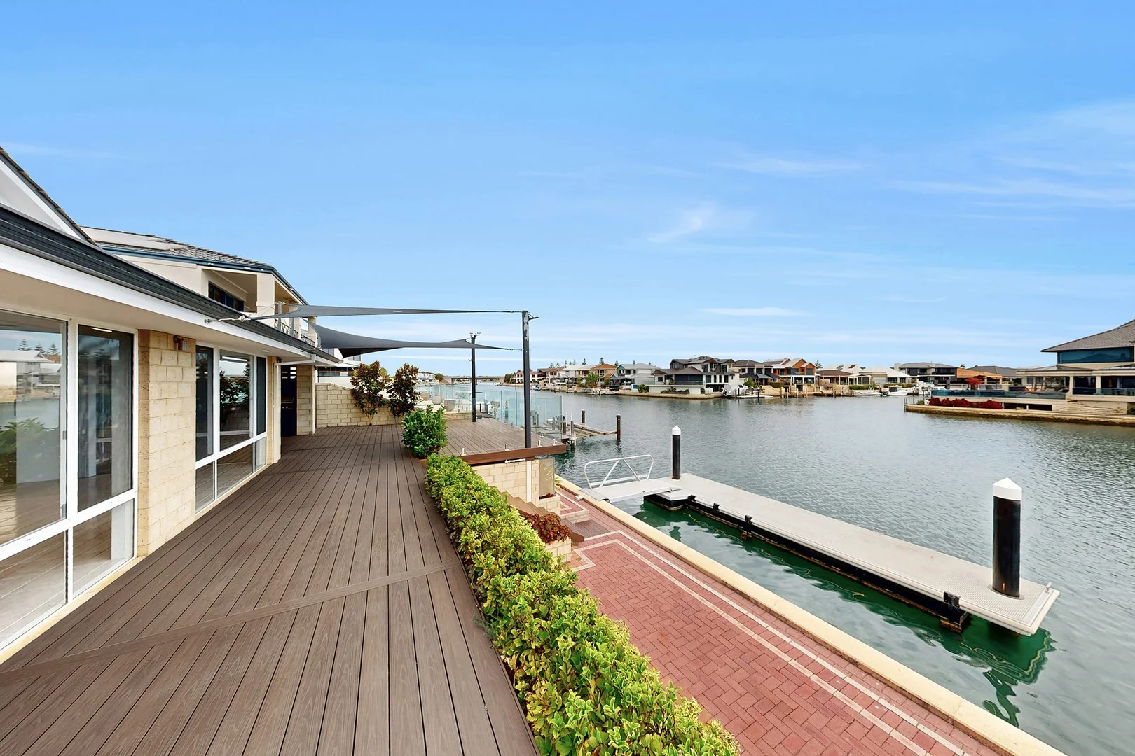 20 Finistere Island Retreat, Halls Head WA 6210
