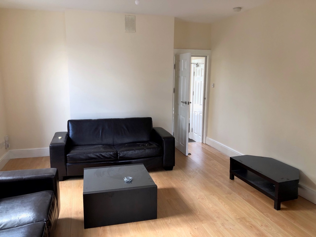 1 Bed Flat, Machon Bank, S7, N1 7GU photo 5