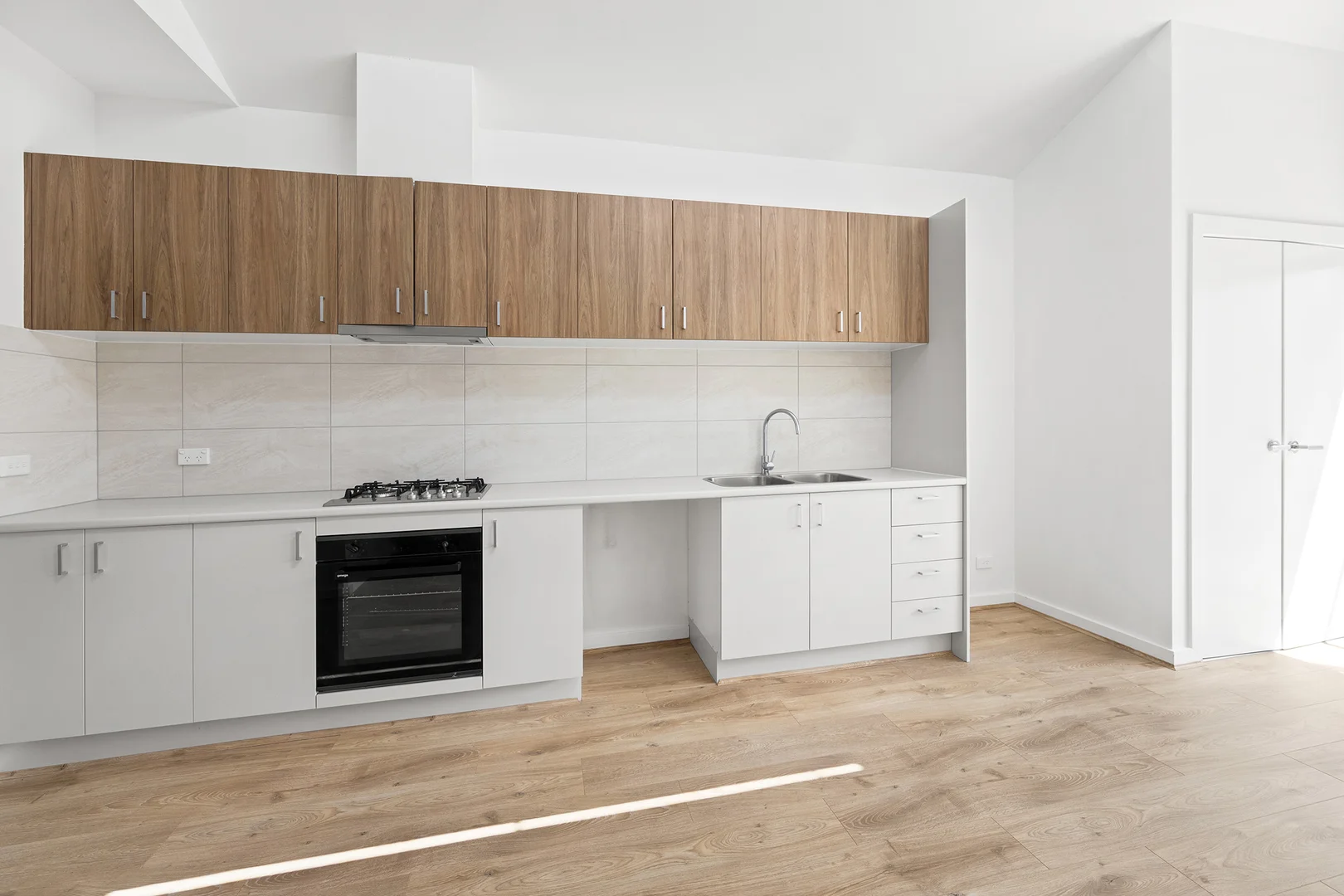 Additional image 2 of 6 Belle Walk, Roxburgh Park VIC 3064