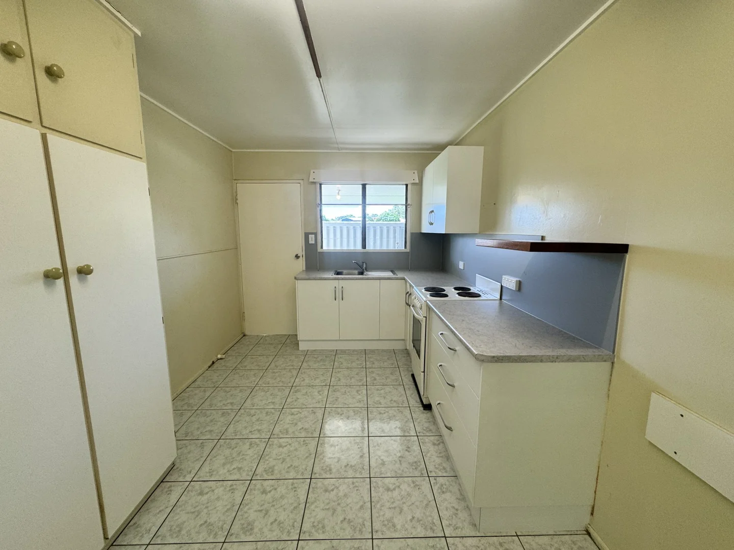 Additional image 5 of 2/10A Don Street, Bowen QLD 4805