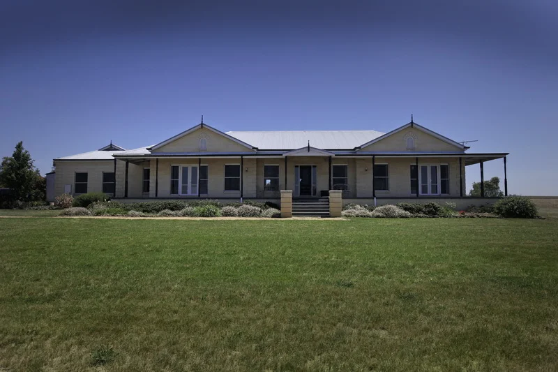 582 Mt Aitken Road, Diggers Rest VIC 3427 photo 2