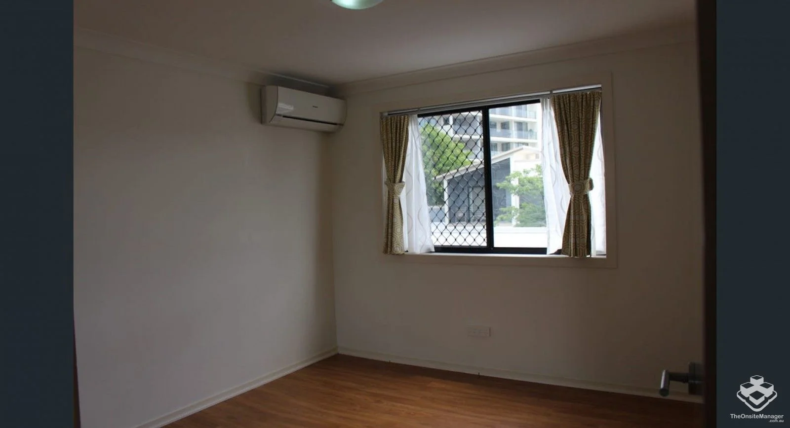 Additional image 7 of ID:21172075/16 Surbiton Court, Carindale QLD 4152