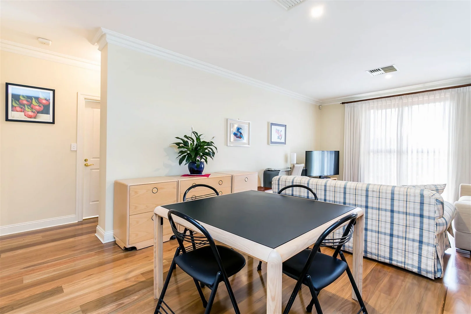 33/11 Charlick Cct, Adelaide SA 5000 photo 3