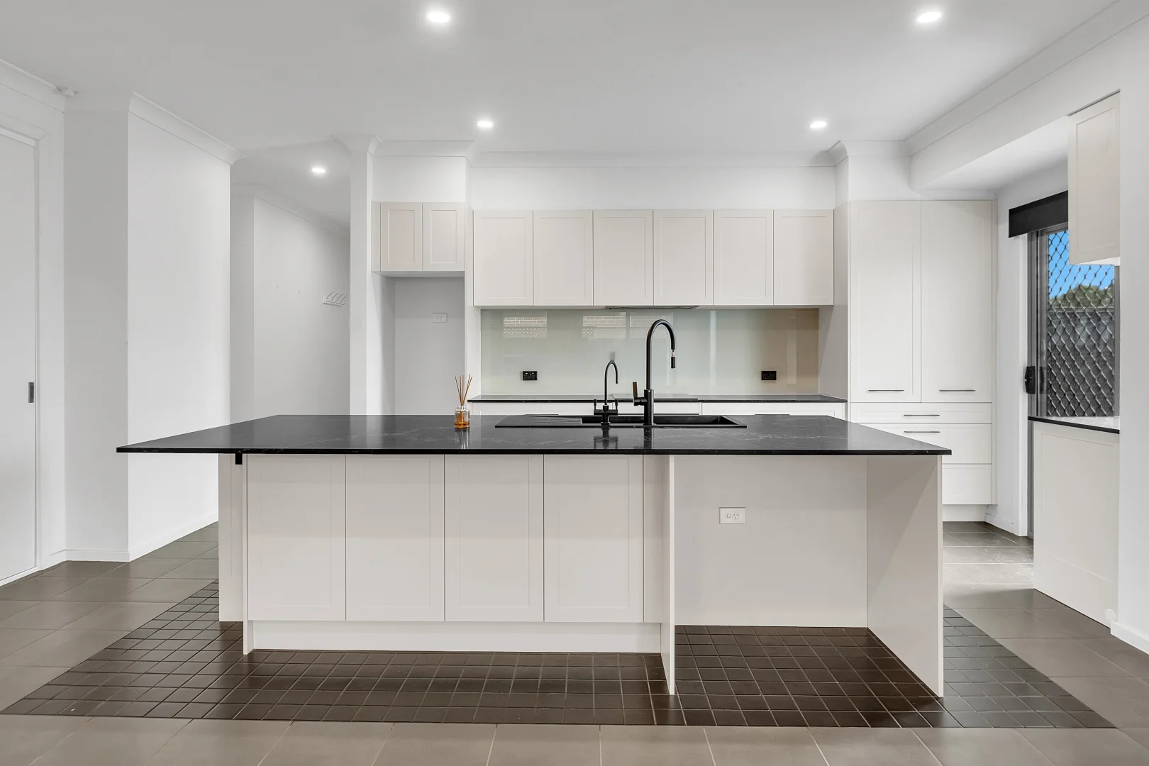 Additional image 4 of 36 Girraween Crescent, Craigieburn VIC 3064