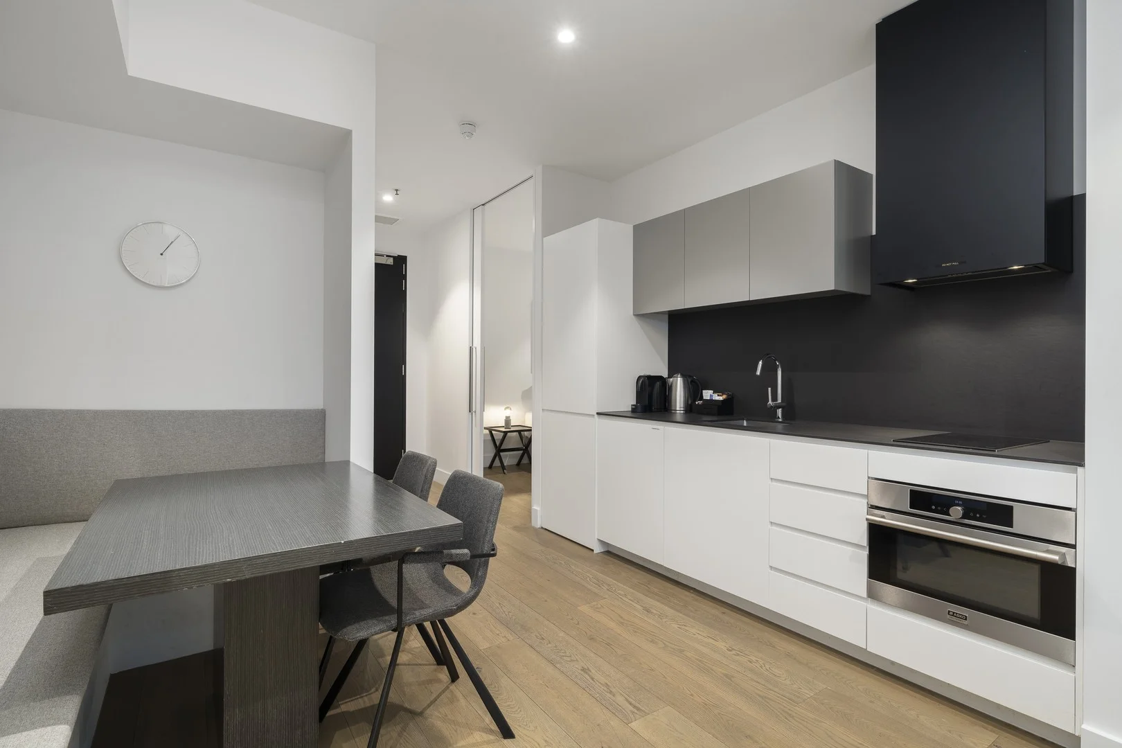 Additional image 2 of 406/14 Queens Road, Melbourne VIC 3004