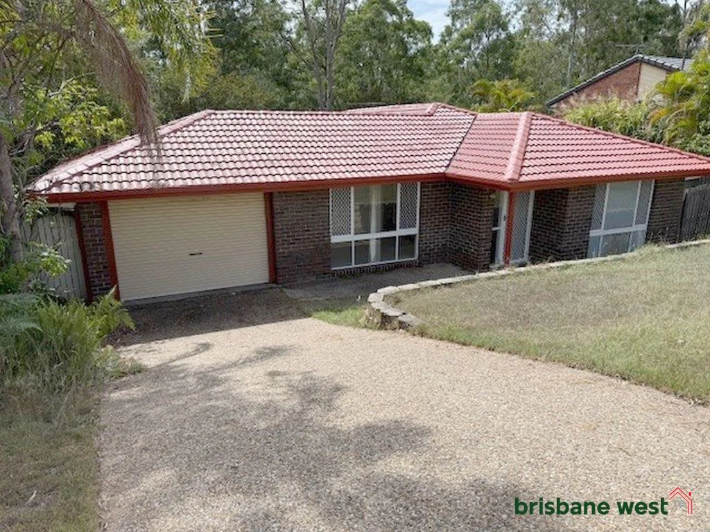 15 Scarba Street, Middle Park QLD 4074