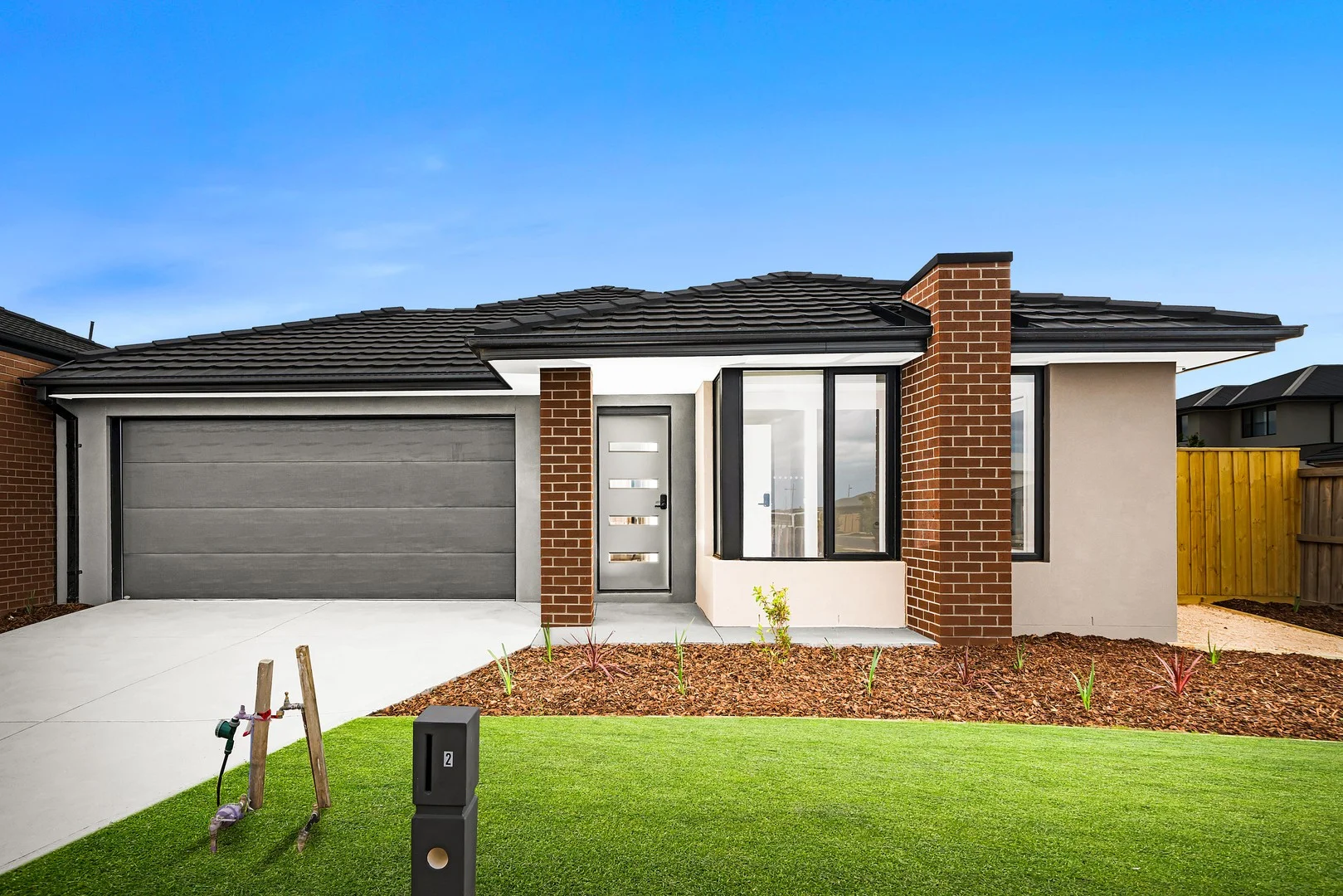 2 Elbridge Road, Manor Lakes VIC 3024