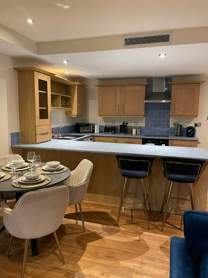 2 Bed Flat, Parkgate, NG1, N1 7GU photo 3
