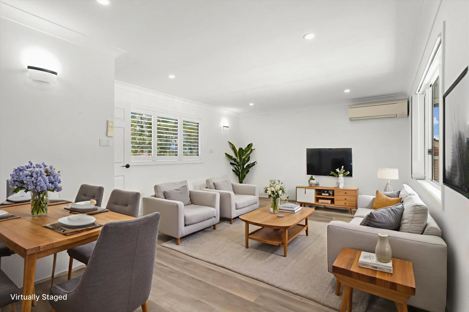Upper/33 Dickens Rd, Wetherill Park NSW 2164