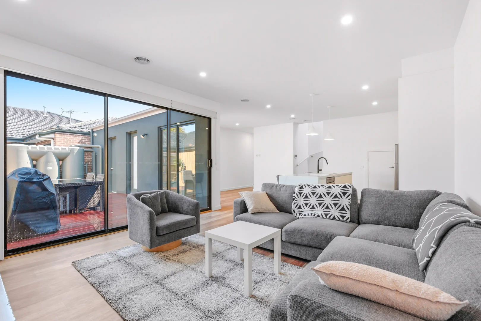 Additional image 4 of 2A Kingswood Road, Cheltenham VIC 3192