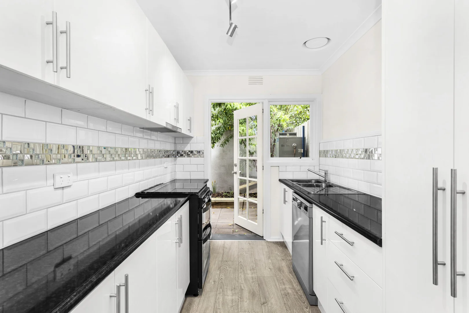 Additional image 2 of 1/51 Osborne Avenue, Glen Iris VIC 3146